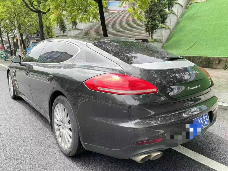 广州16年保时捷帕拉梅拉5