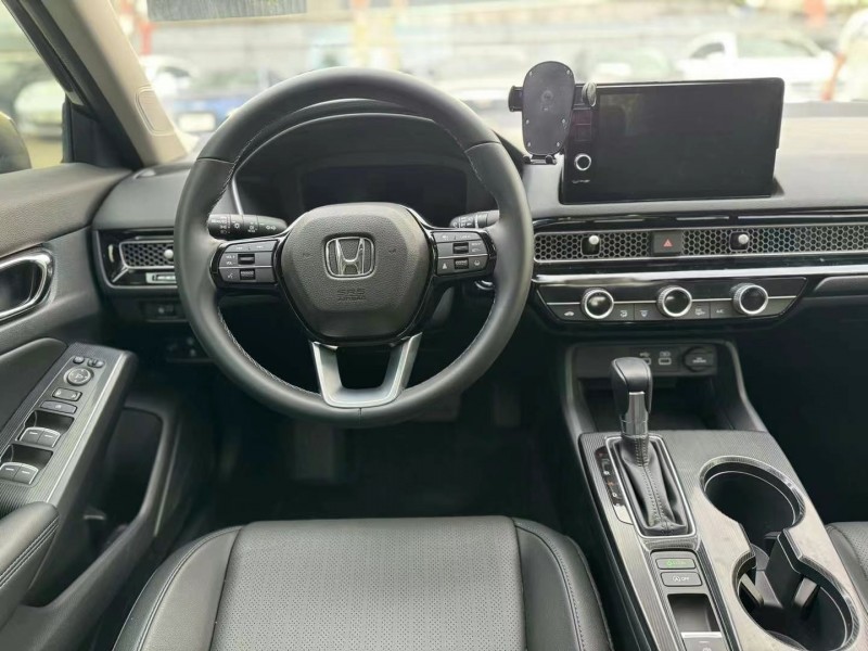 广州24年本田型格6