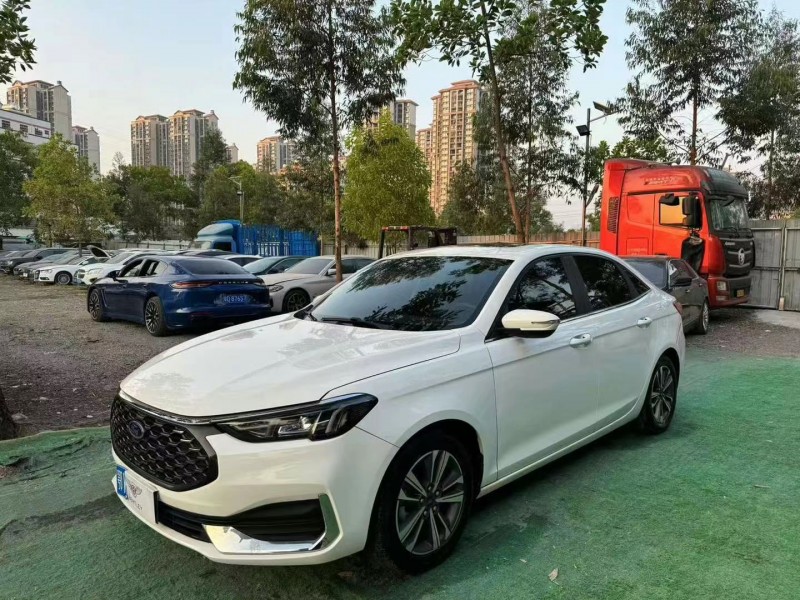 广州23年福特福睿斯2