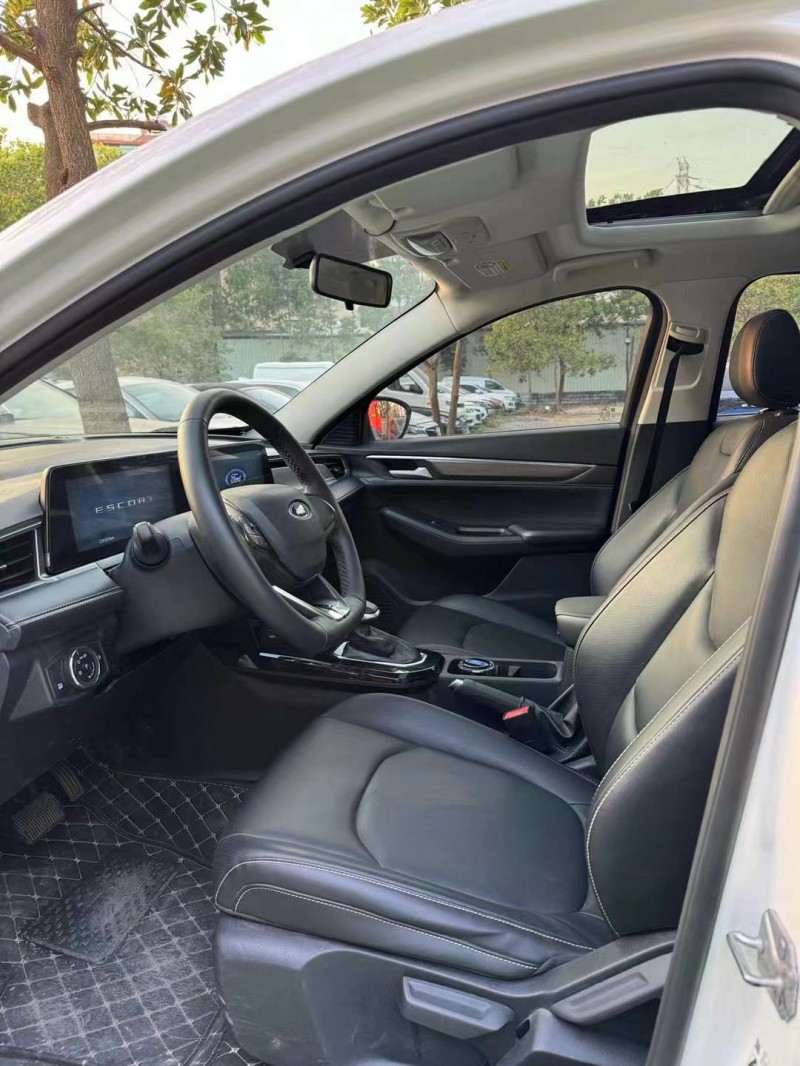 广州23年福特福睿斯9