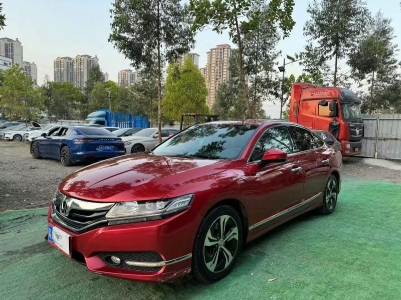 广州15年本田思铂睿3