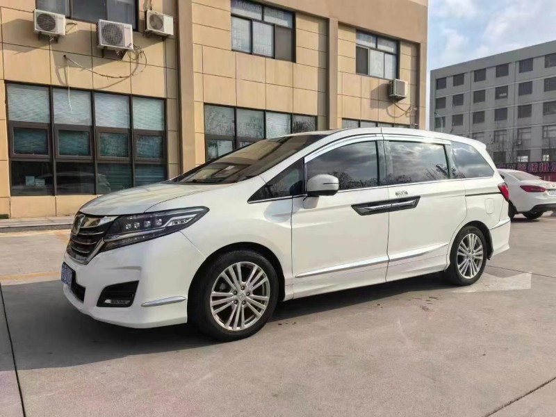 济宁19年本田艾力绅3