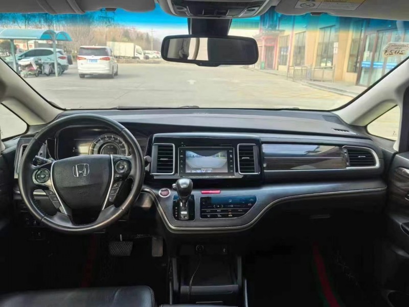 济宁19年本田艾力绅7