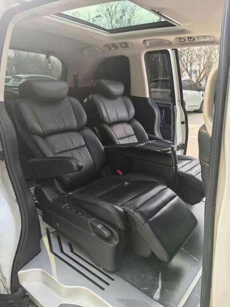 济宁19年本田艾力绅8