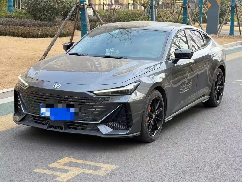 濰坊22年長安汽車UNI-V3