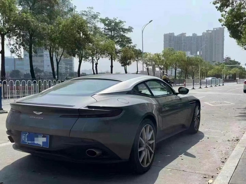 广州18年阿斯顿·马丁DB117