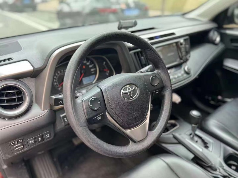 东莞17年丰田RAV4荣放7