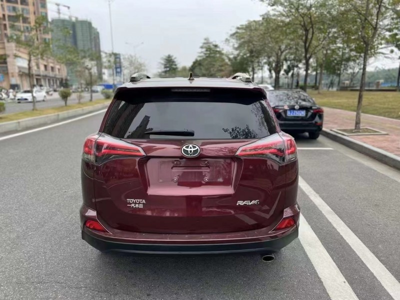 东莞17年丰田RAV4荣放9