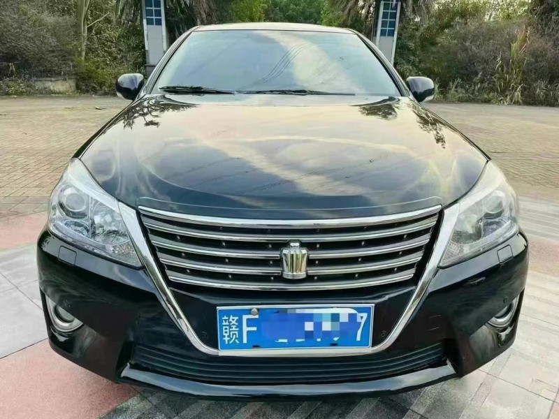 深圳13年豐田皇冠1