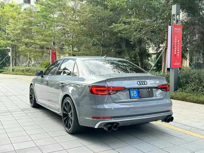 东莞19年奥迪S48