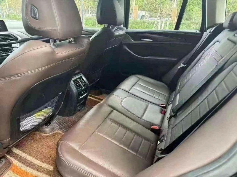 昆明20年寶馬X34