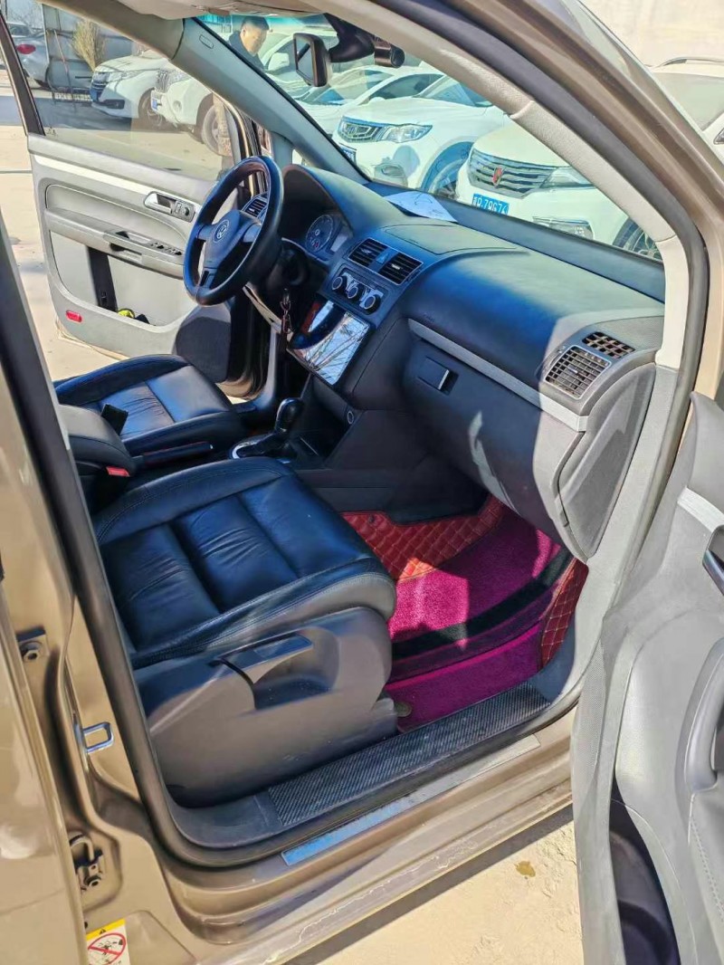 保定16年大众途安4