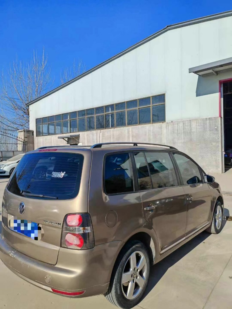 保定16年大众途安8