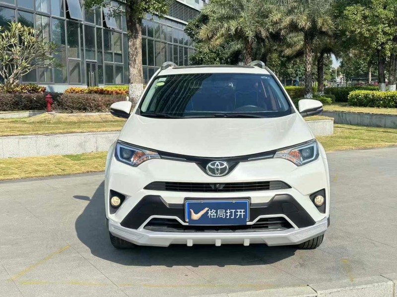 东莞18年丰田RAV4荣放1