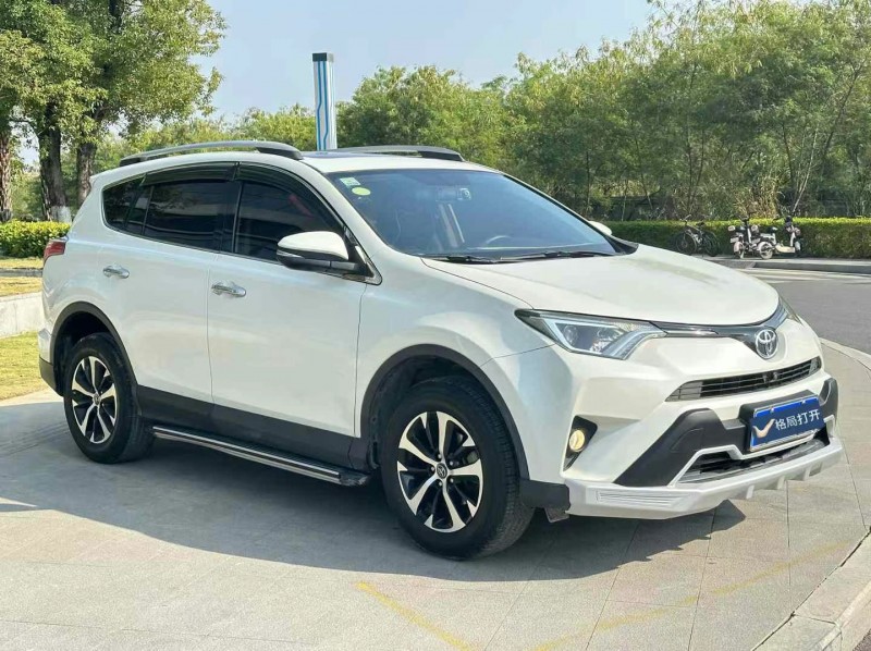 东莞18年丰田RAV4荣放3