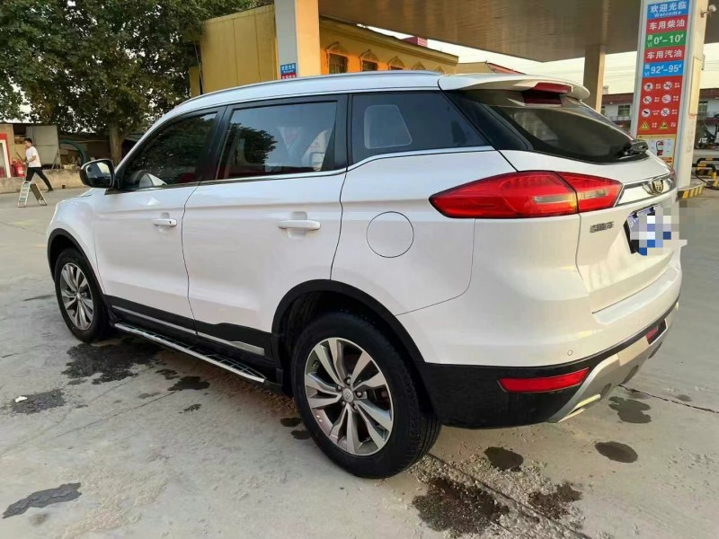 保定17年吉利博越7