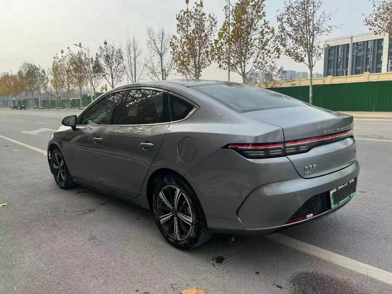 鄭州23年比亞迪驅逐艦5