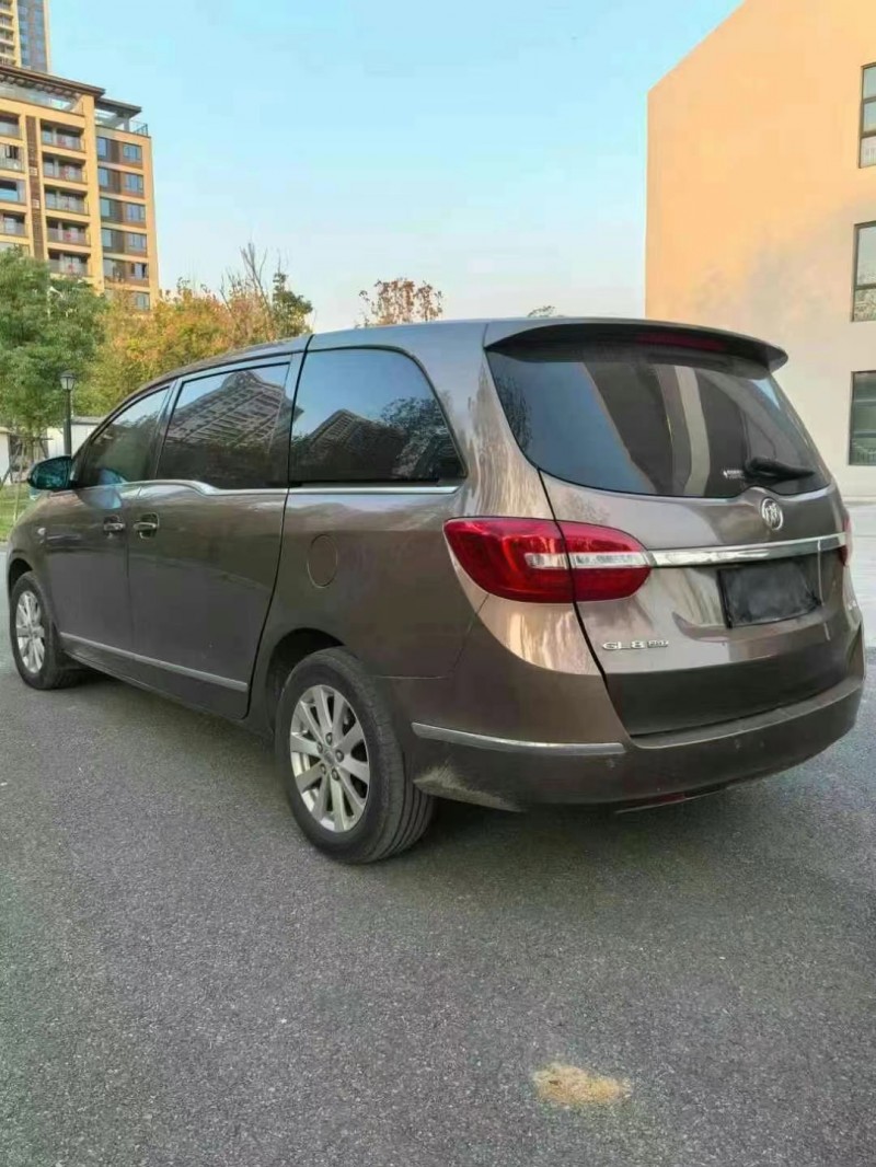 武汉19年别克GL87