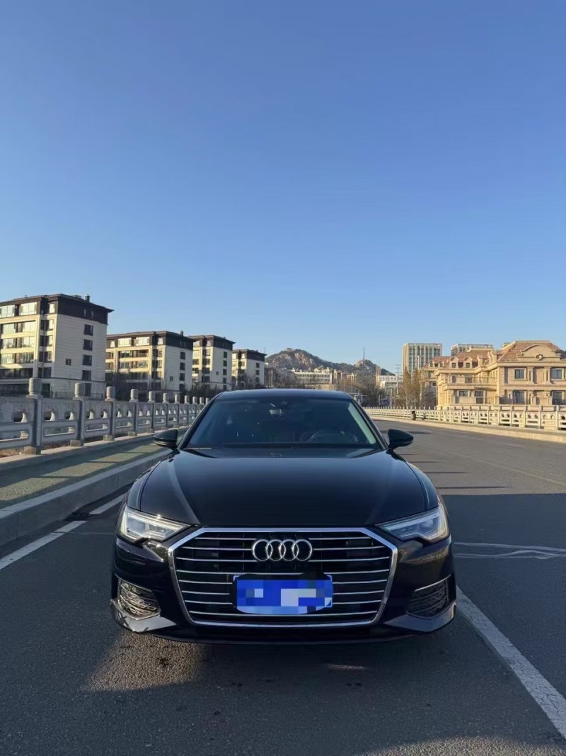青岛22年奥迪A6L1