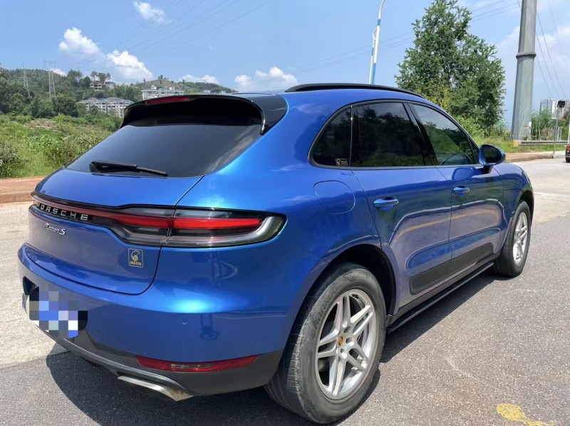 三明19年保時捷Macan8