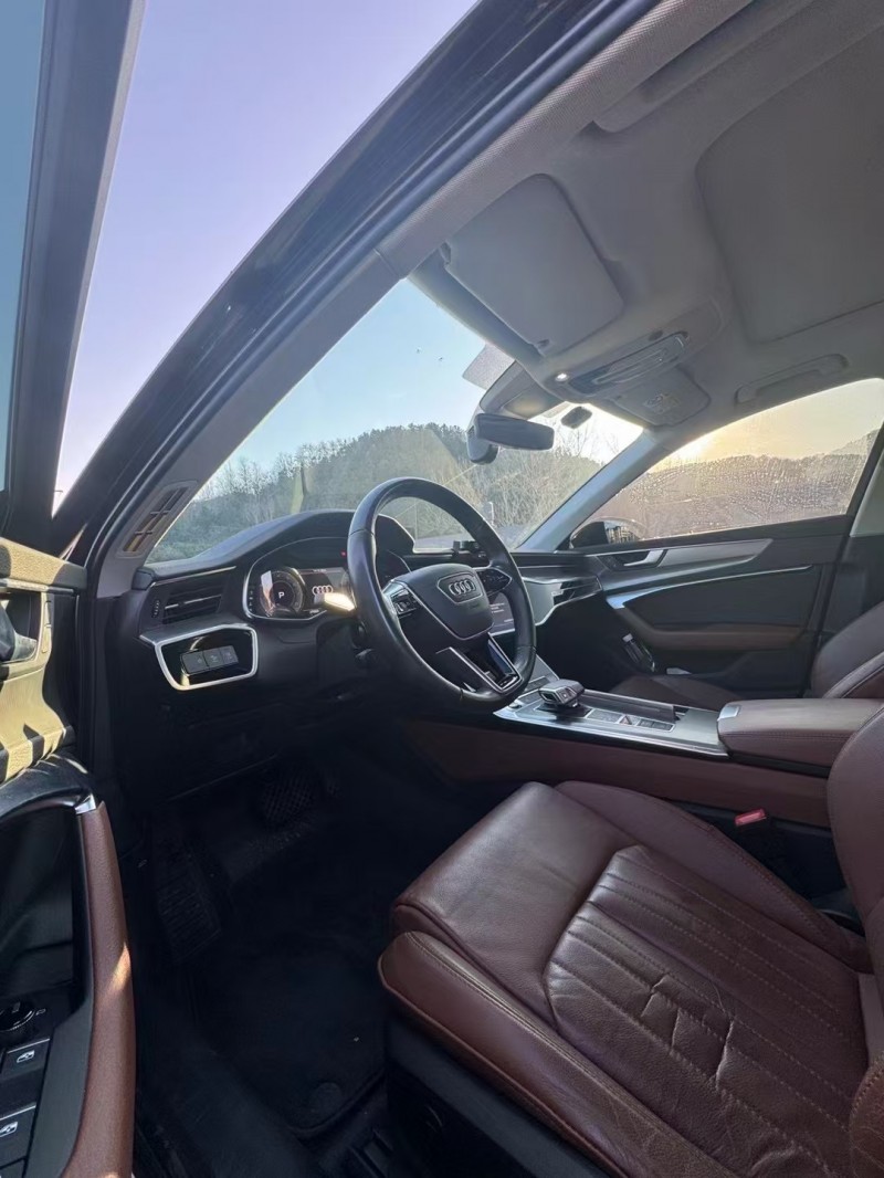 青岛22年奥迪A6L3