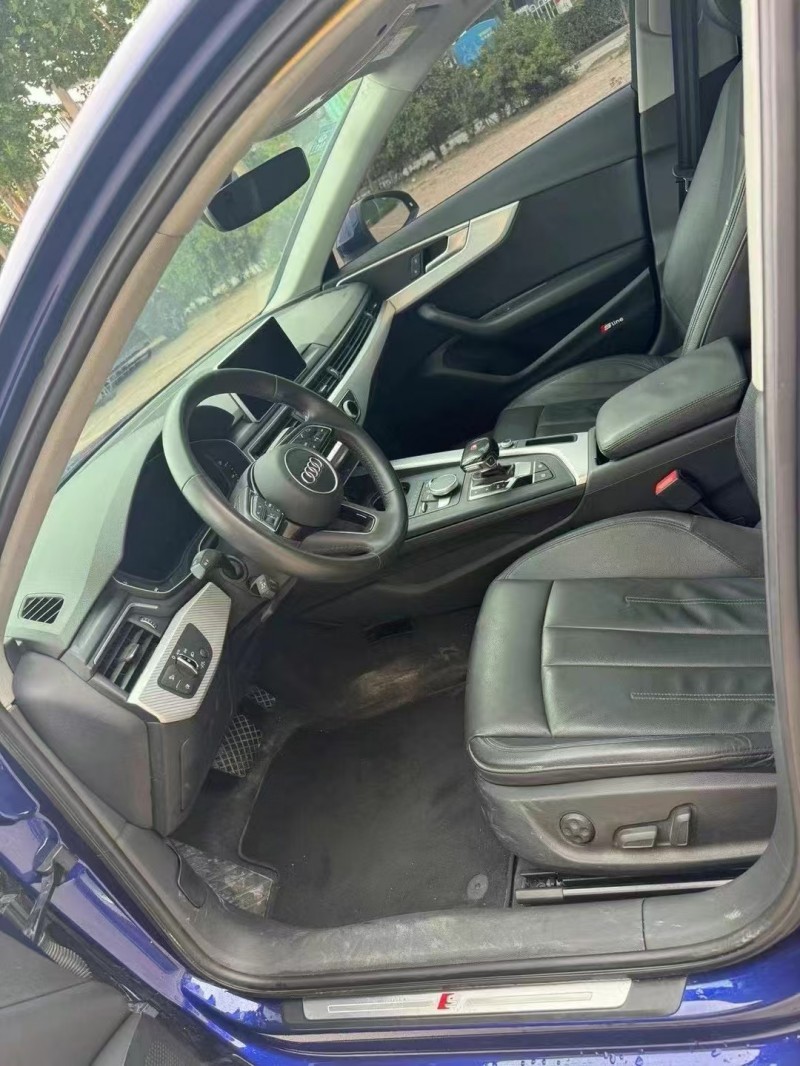 青岛18年奥迪A4L3