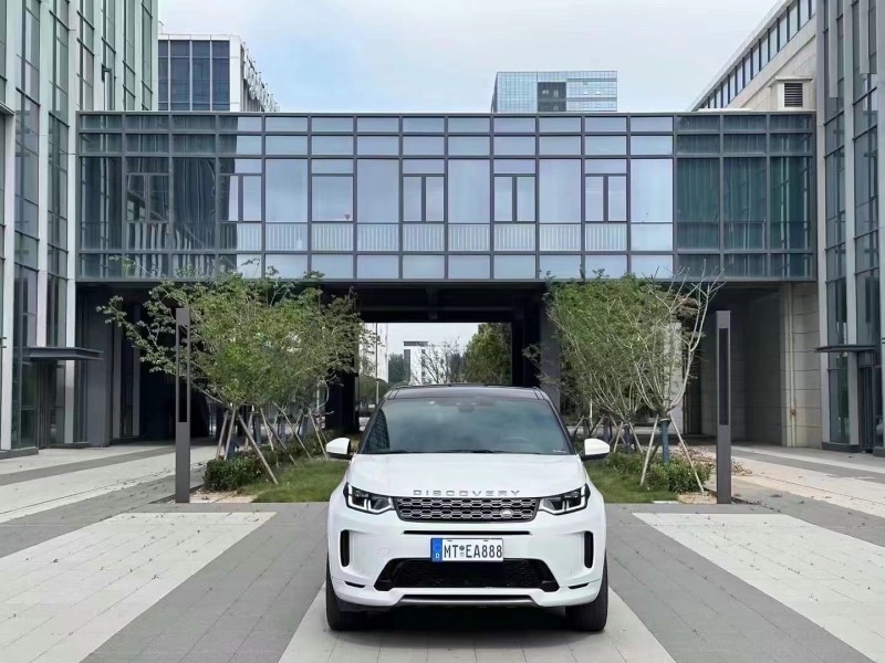 青岛21年路虎发现神行1
