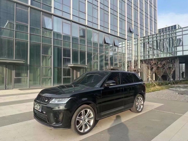 济宁18年路虎揽胜运动2