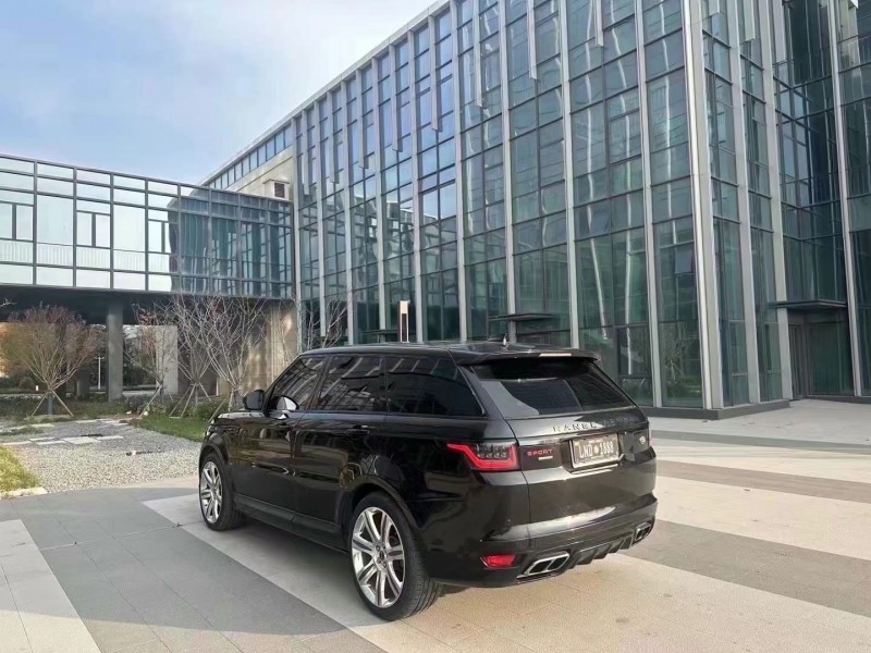 济宁18年路虎揽胜运动7