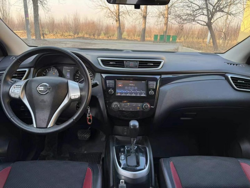 保定18年日产逍客4