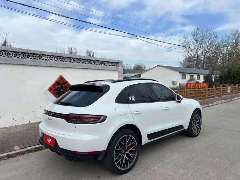 青岛19年保时捷Macan4