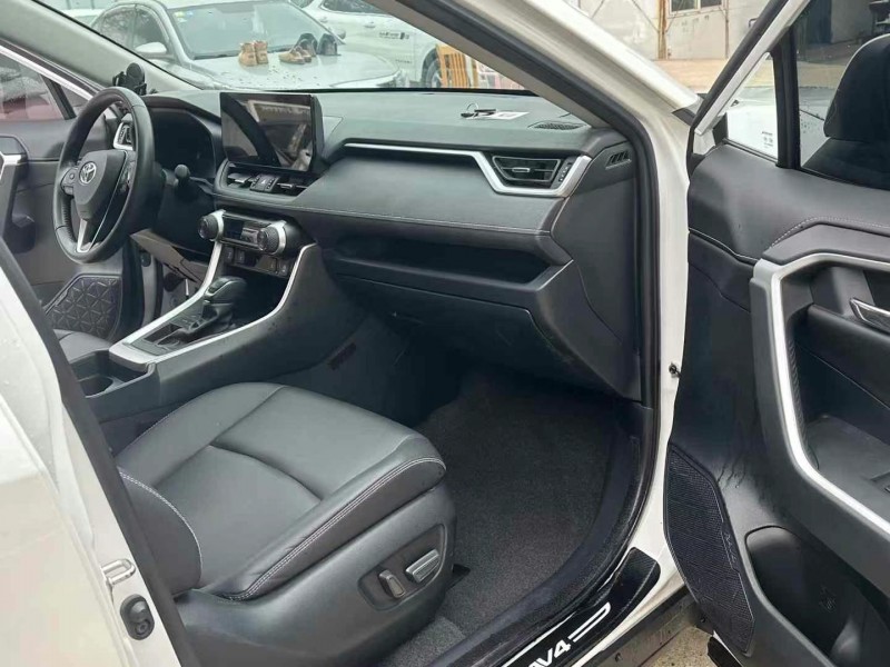 邵阳23年丰田RAV4荣放5