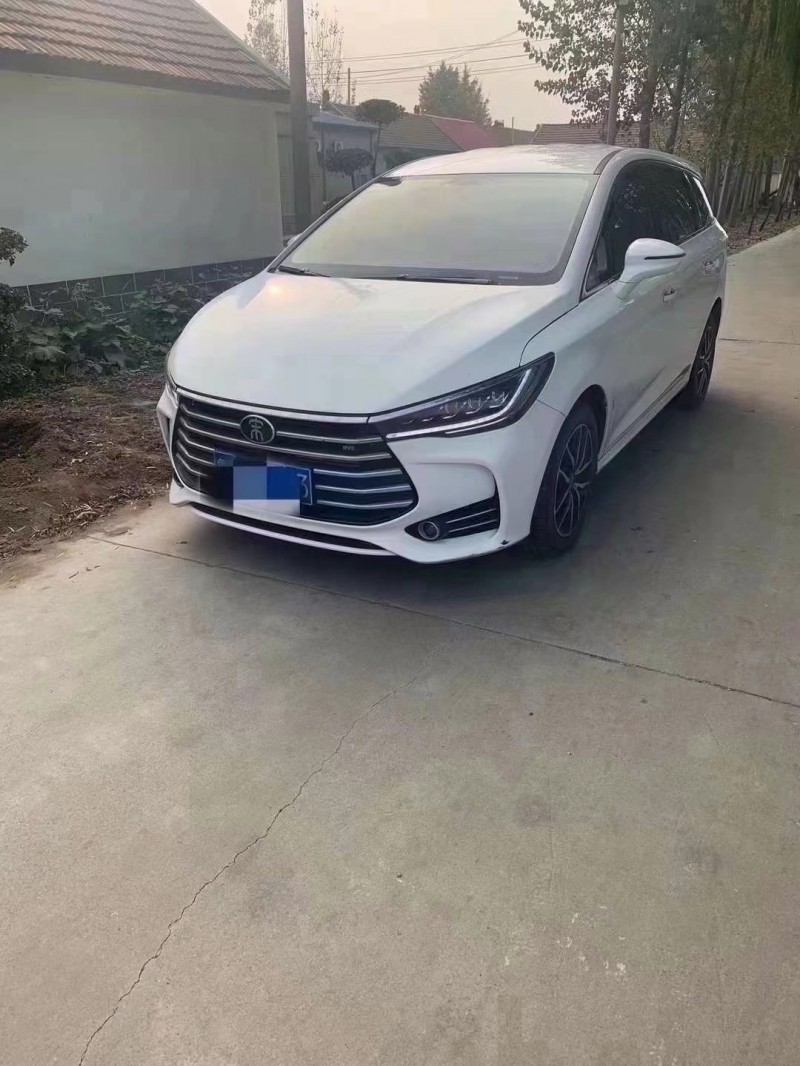 青岛18年比亚迪宋MAX2