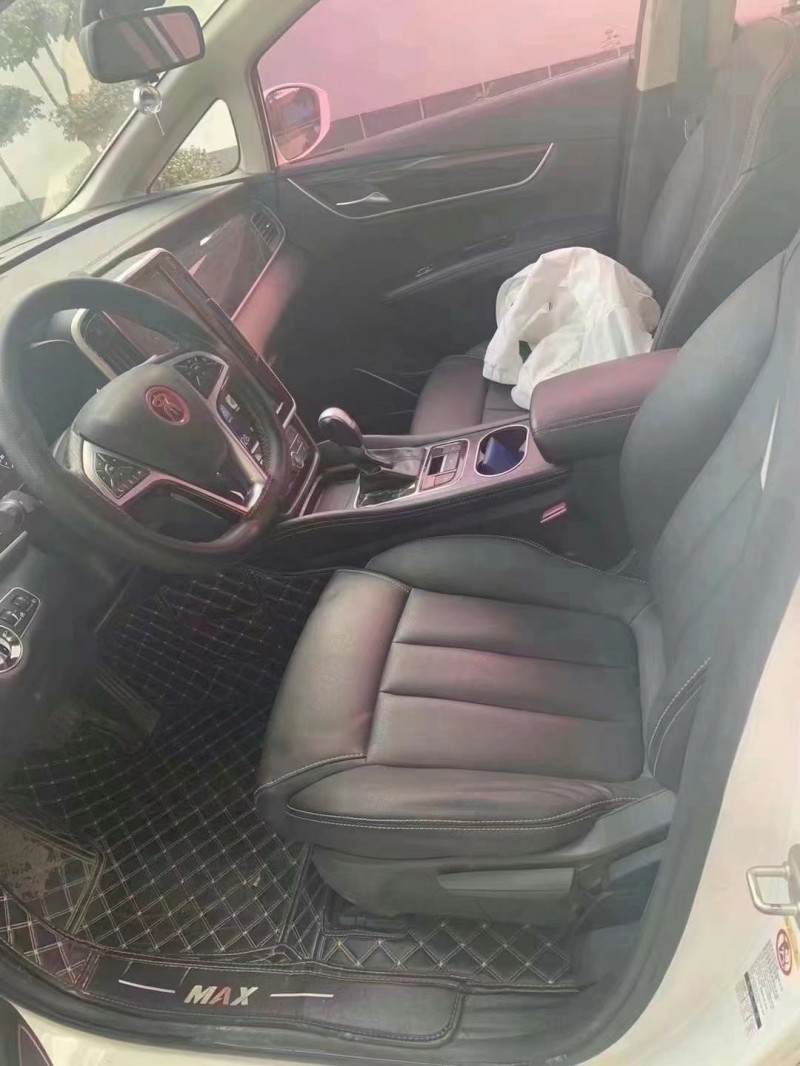 青岛18年比亚迪宋MAX5