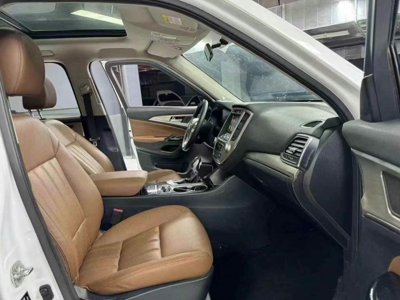 成都17年長安汽車CS955