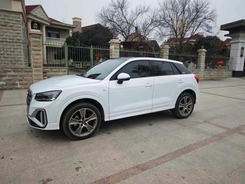 青岛22年奥迪Q23