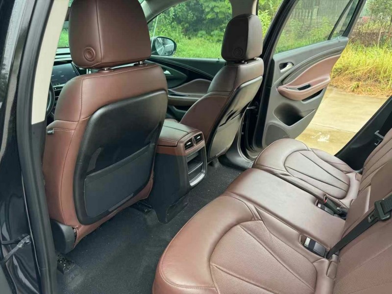 青岛22年别克昂科威4