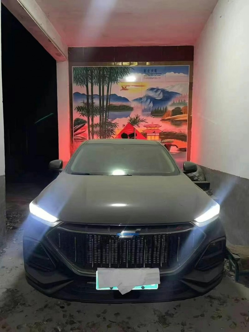 煙臺23年長安汽車歐尚1