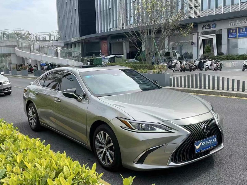 深圳19年雷克薩斯ES2