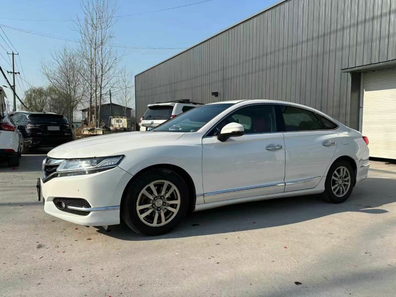 徐州16年本田思铂睿3