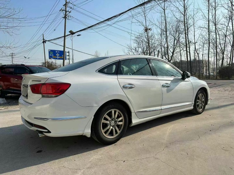 徐州16年本田思铂睿8