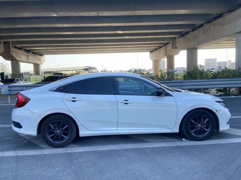 广州20年本田思域4