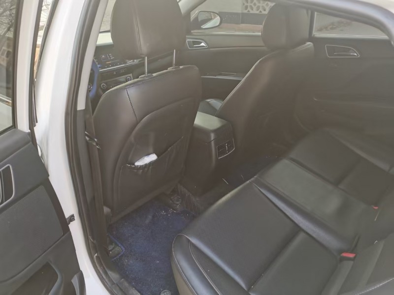 保定16年现代名图8