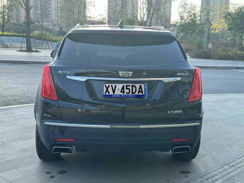 东莞18年凯迪拉克XT59