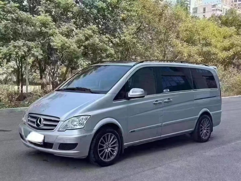 枣庄11年奔驰唯雅诺2