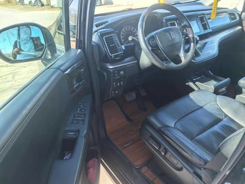 保定19年本田艾力绅8