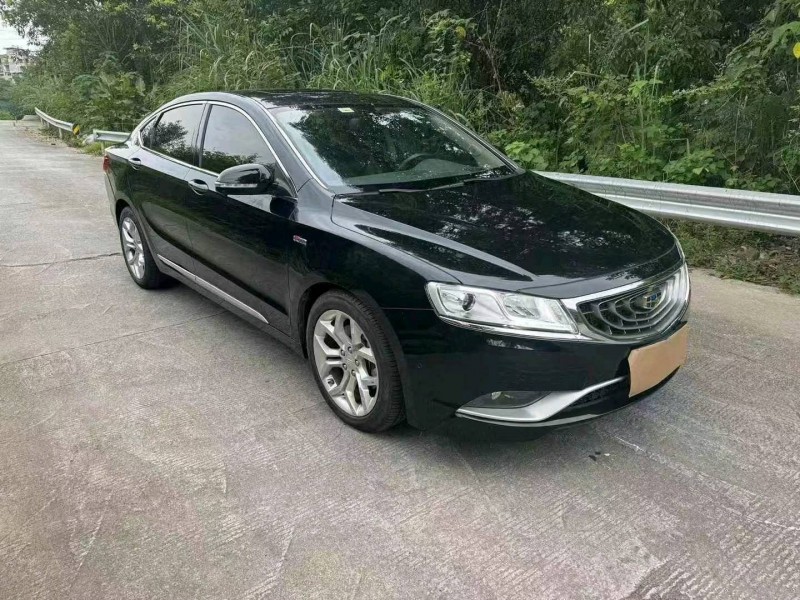 成都16年吉利博瑞7