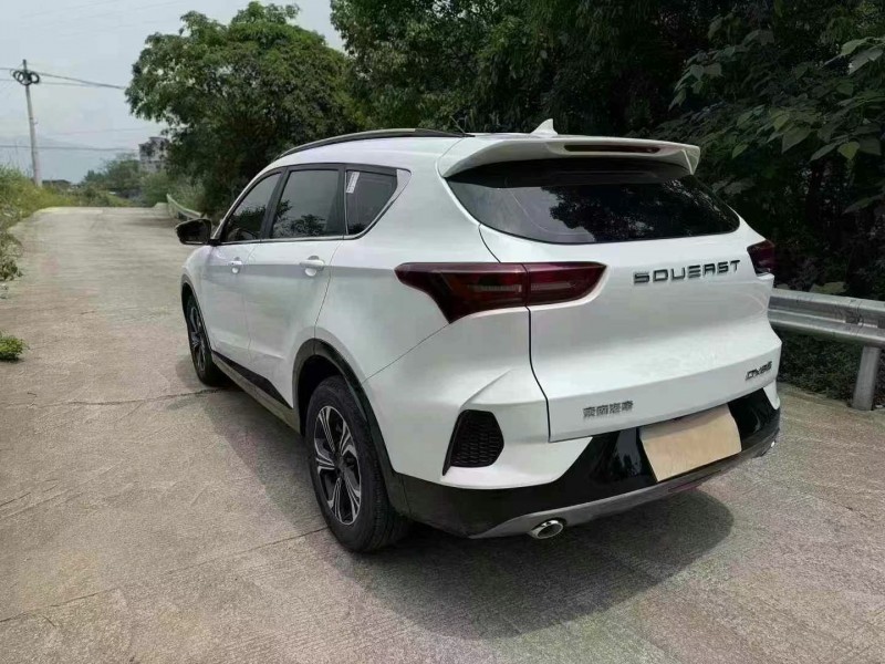 成都23年東南汽車DX86