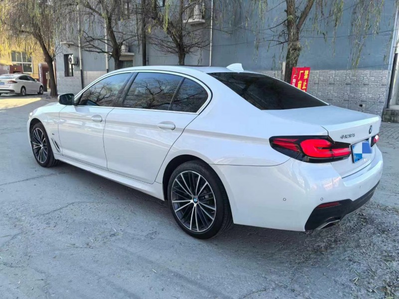 保定22年宝马5系3