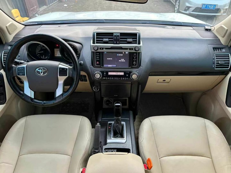 保定16年丰田普拉多6